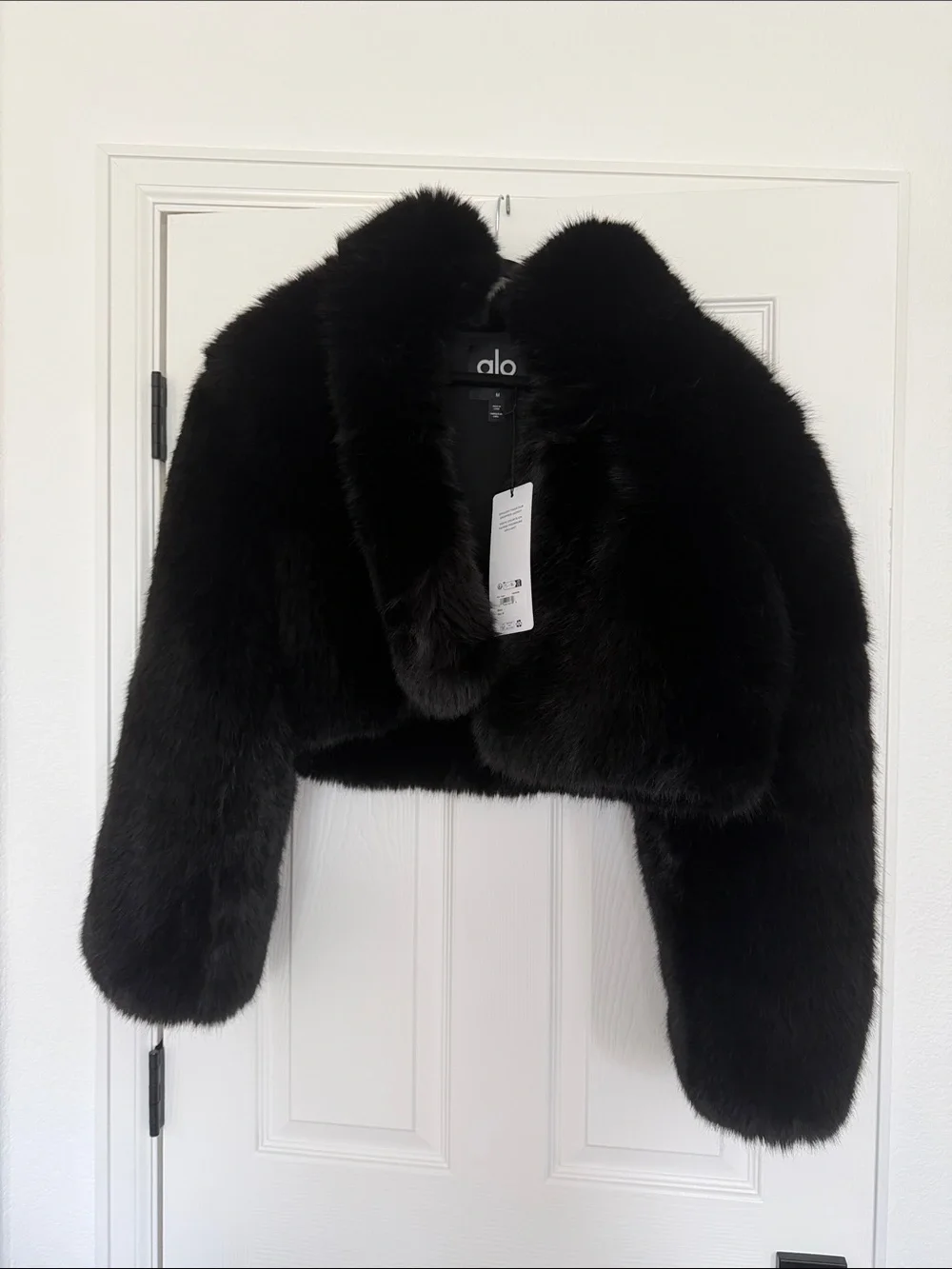 ALO Yoga Opulent Black Faux Fur Cropped Jacket medium